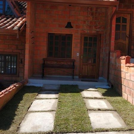 Вилла Chale Quiririm Санту-Антониу-ду-Пиньял Экстерьер фото